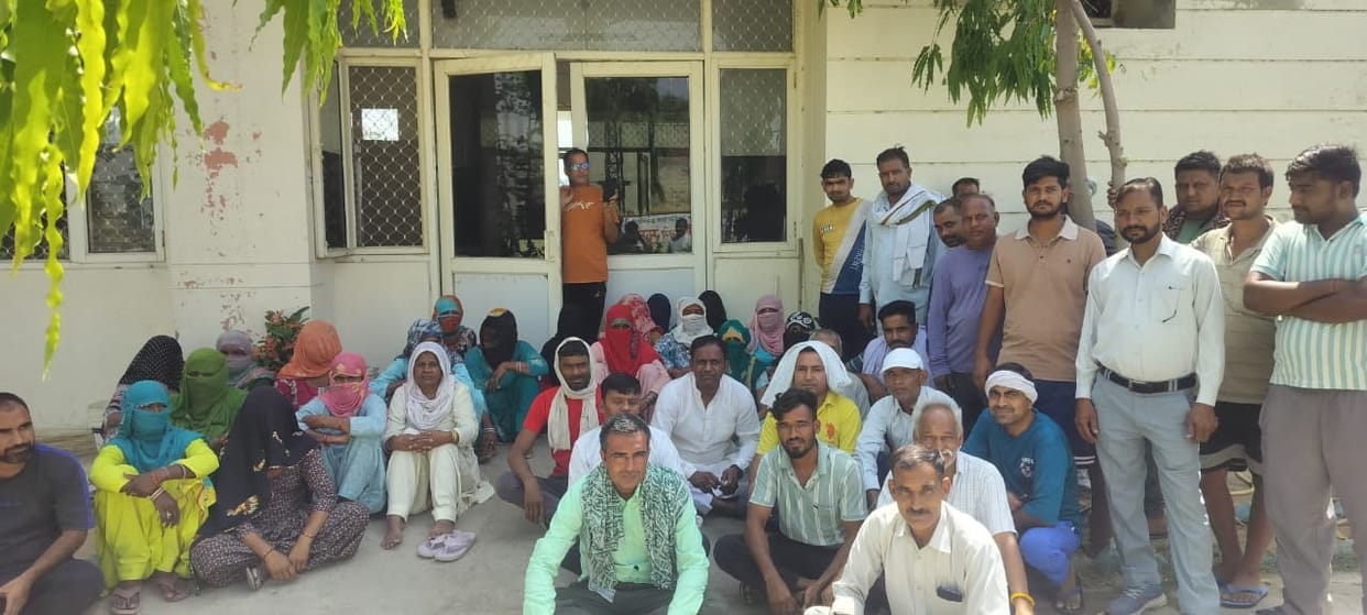 Power supply stalled in Baliali due to lack of linemen, villagers stage protest