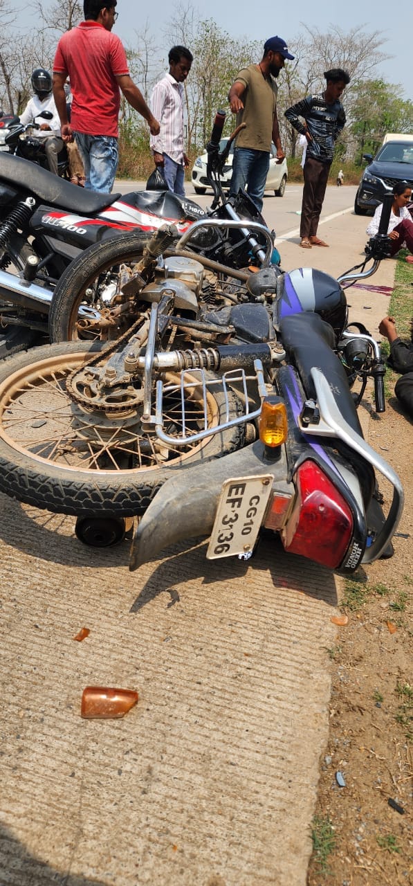 Two youths killed and two seriously injured in a collision between two bikes at Luchki Ghat.
