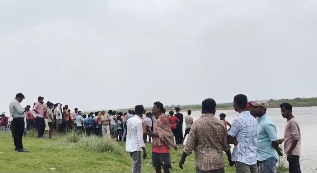 Tragic Drowning in Saharsa Two Minor Girls Lose Lives in Kosi River SDRF Delay Sparks Local Outrage