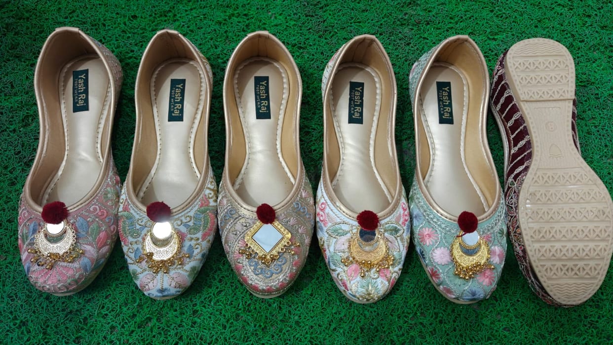 The shoes gave Hansi a distinct identity across the country.