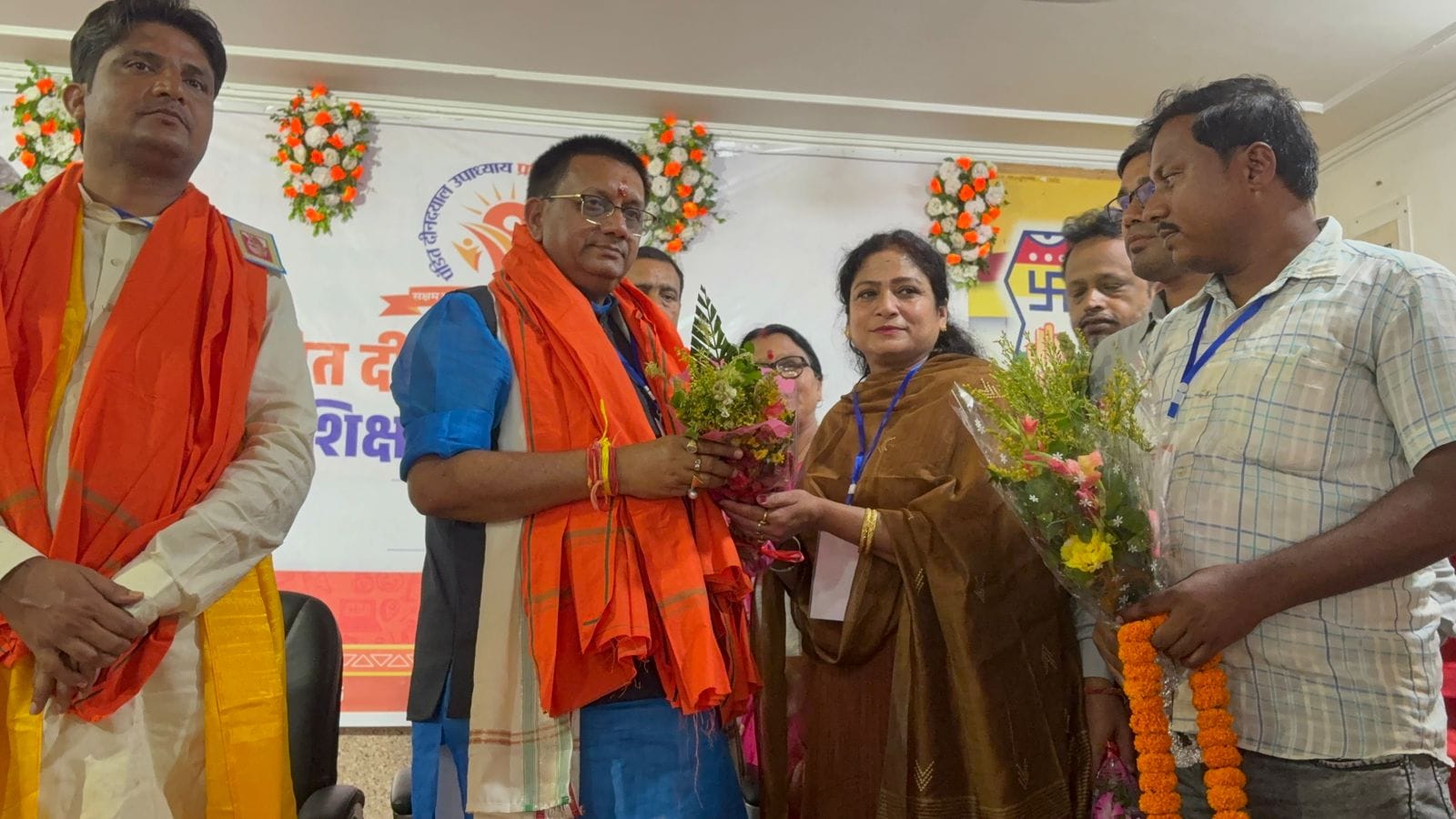 पथ निर्माण मंत्री