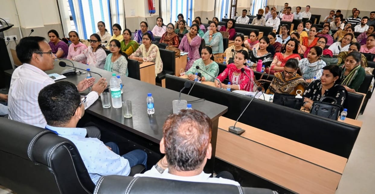 After the final rehearsal in Nalagarh, 12 women polling parties left for the pollinAfter the final rehearsal in Nalagarh, 12 women polling parties left for the polling stations.g stations.