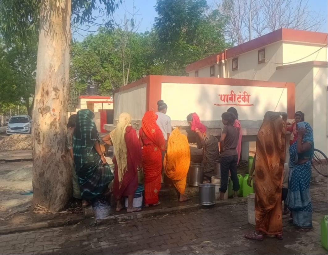 Out of 274 overhead tanks, 30 percent have turned into mere showpieces, affecting 100,000 families.