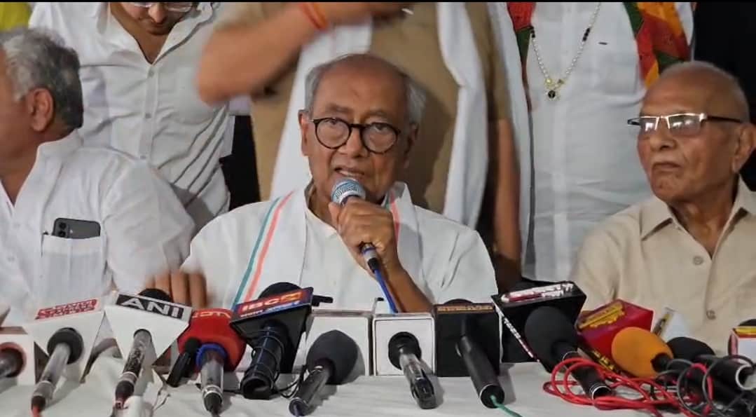 Former CM Digvijay Singh Yadav said that NEET paper leak has become an open business