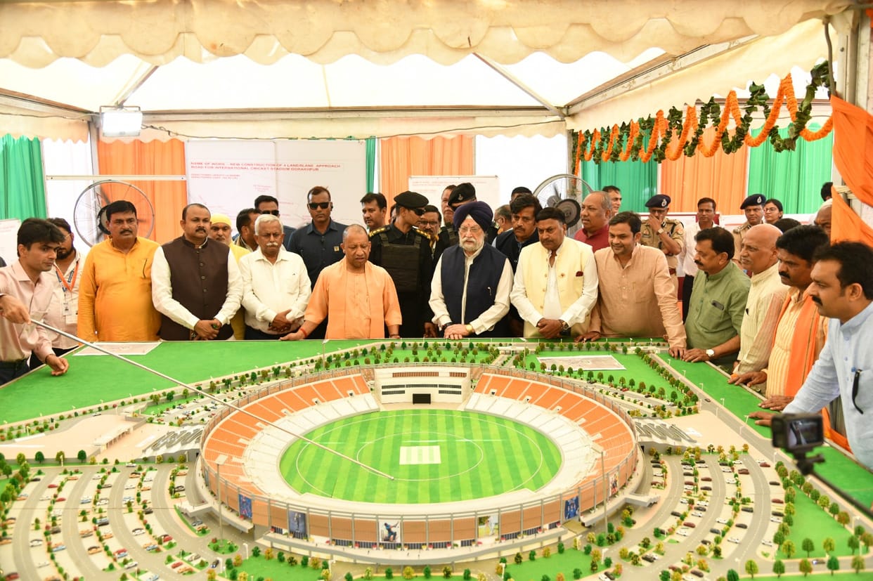 Those who divide in the name of caste, religion and language cannot be well-wishers of the public.