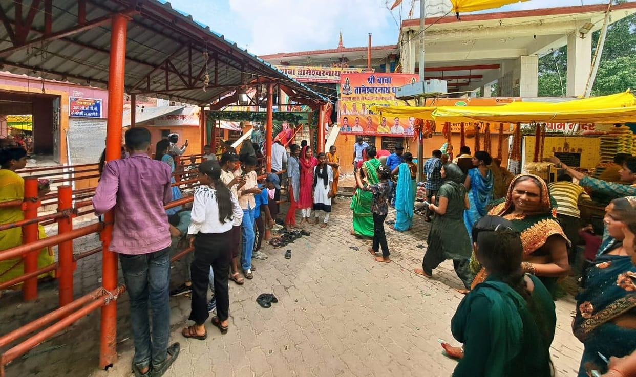 The temple complex resonated with chants of Shiva.