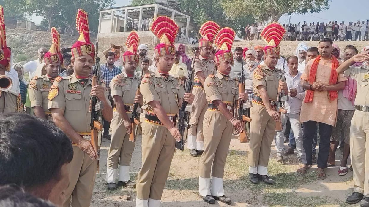 BSF jawan Anand Yadav cremated with state honours