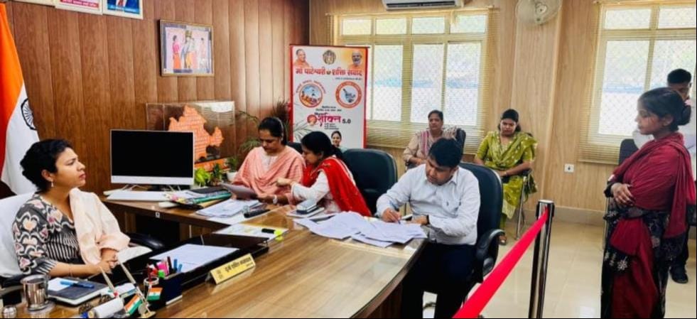 27 women got assurance of justice in Maa Pateshwari Shakti Samvad