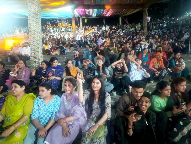 The audience danced wildly to Aasa Laga Tere Danda Ra Chava...