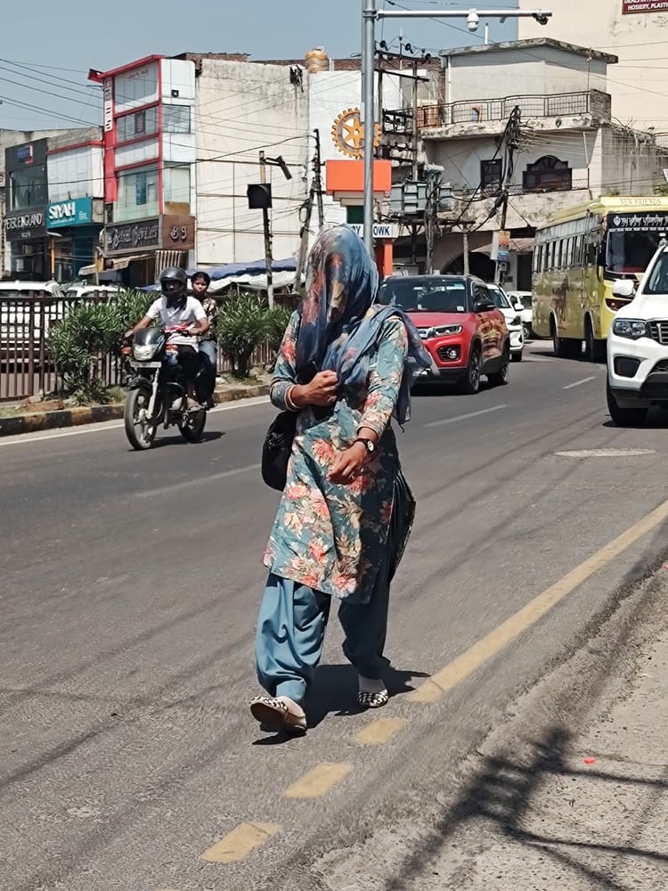 Severe heat wreaks havoc, temperature reaches close to 40 degrees in Una