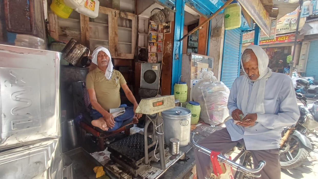 Edible oil prices surge, disrupting kitchen budget