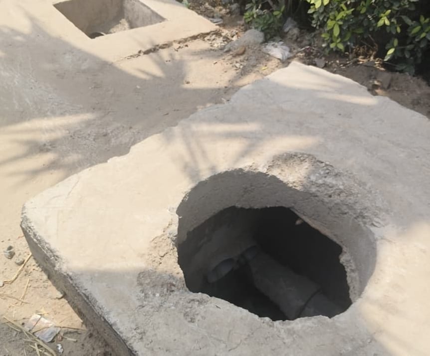 Elderly man dies while cleaning public toilet sewer incident in Narela Grain Market