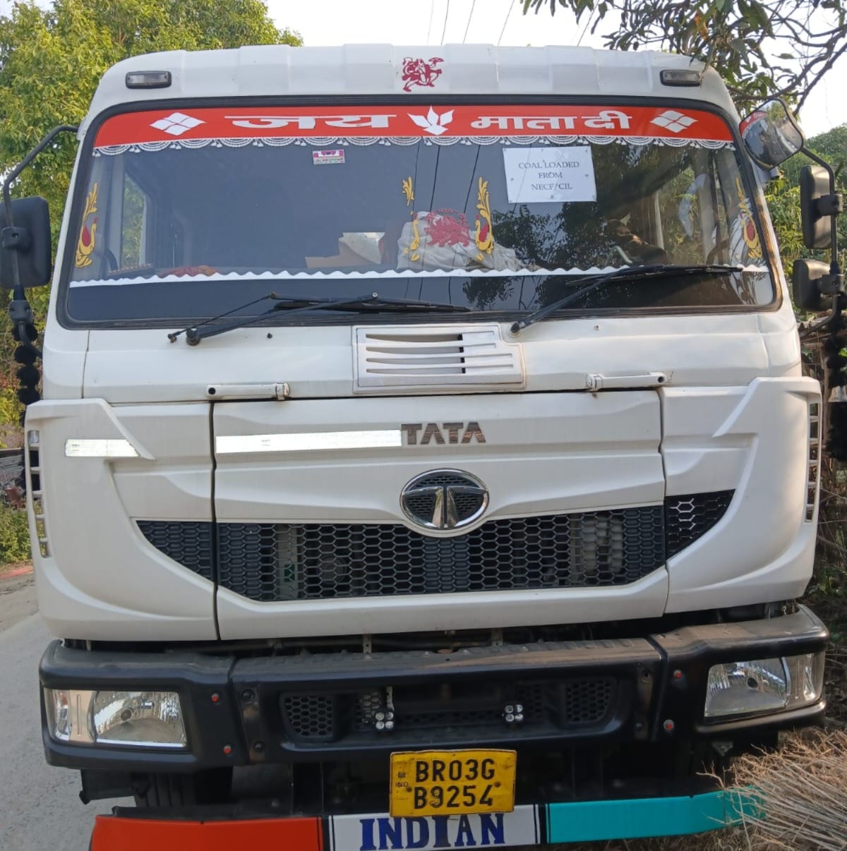 Three Smugglers Arrested with Ganja Hidden in a Trailer While Transporting It to Bihar