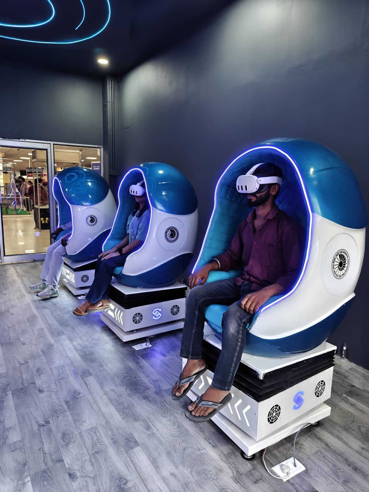 VR theatre facility will start in Panorama from today