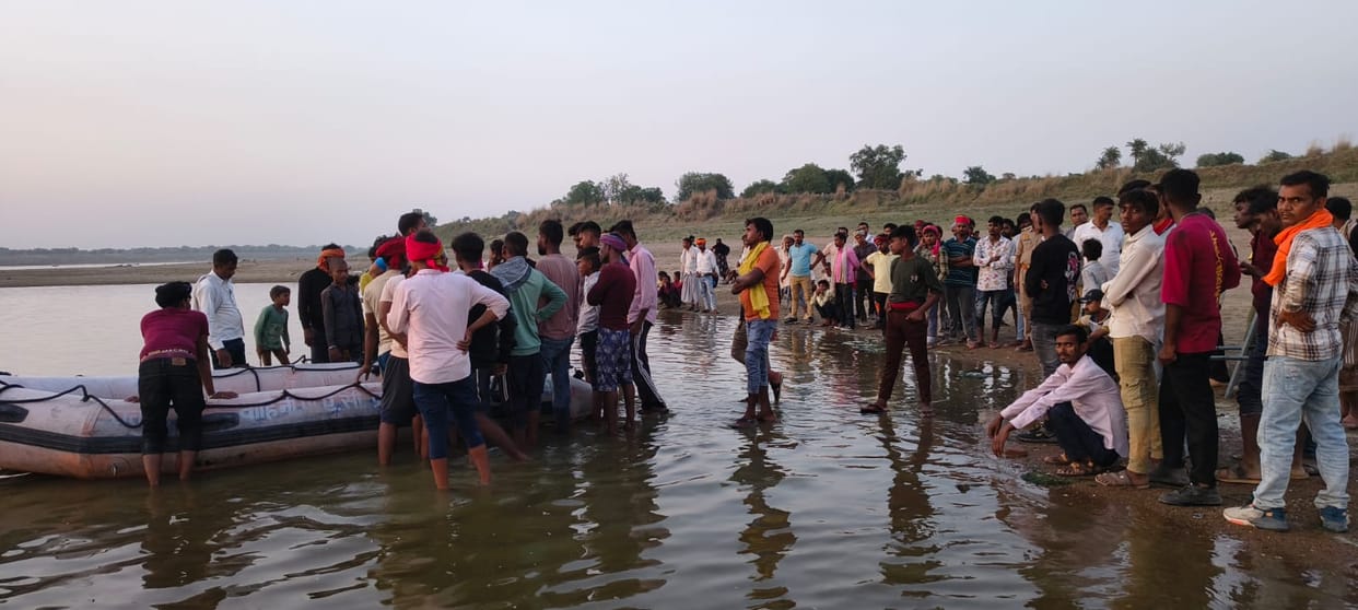 Teenager drowns in Yamuna river, search underway