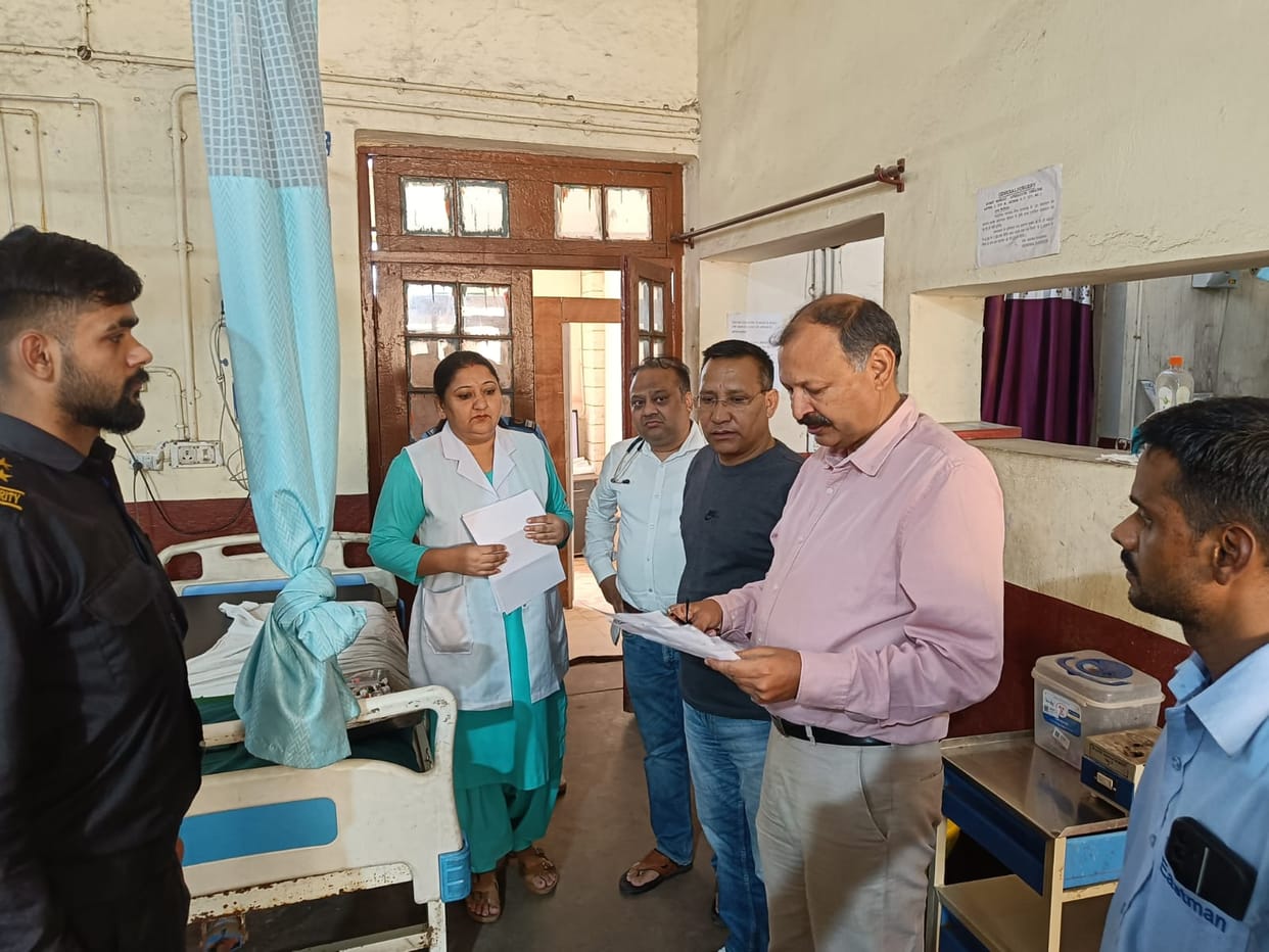Improve the labor room and emergency services of the hospital