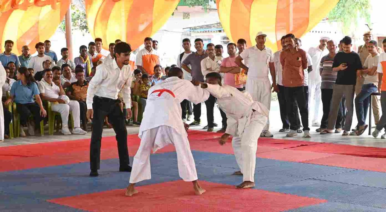 114 players from seven districts will showcase their strength in the Varanasi Zone Judo Cluster Competition.