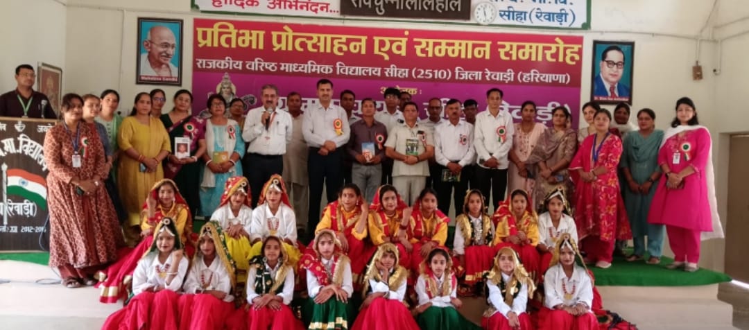 Children displayed their talent in the block level role play and group dance competition.