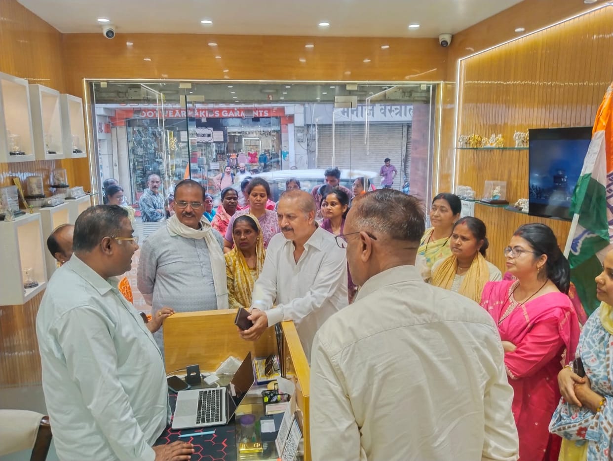Congress Committee launched public relations campaign regarding rising prices of petroleum in Ambikapur