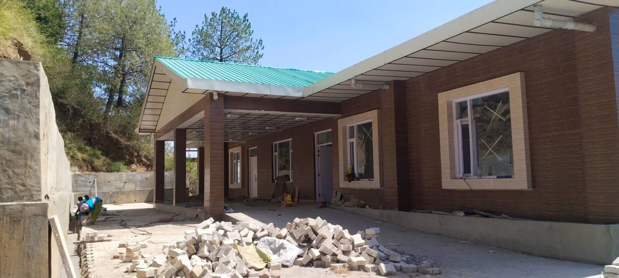 A four-storey building was completed at a cost of Rs 3.42 crore in the Dharampur development block.