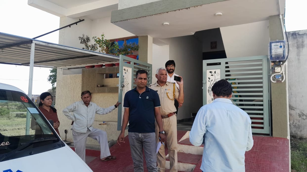 Chittorgarh News: Thieves Break Into Locked Houses in Broad Daylight, Police Scanning CCTV Footage for Clues