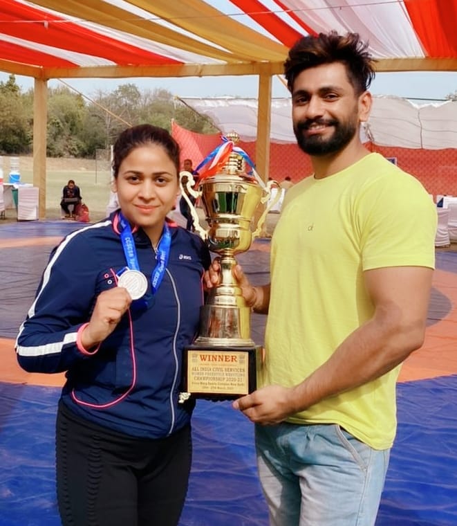 Despite her responsibilities, Anjali hasn't given up wrestling and will showcase her skills in Tajikistan.