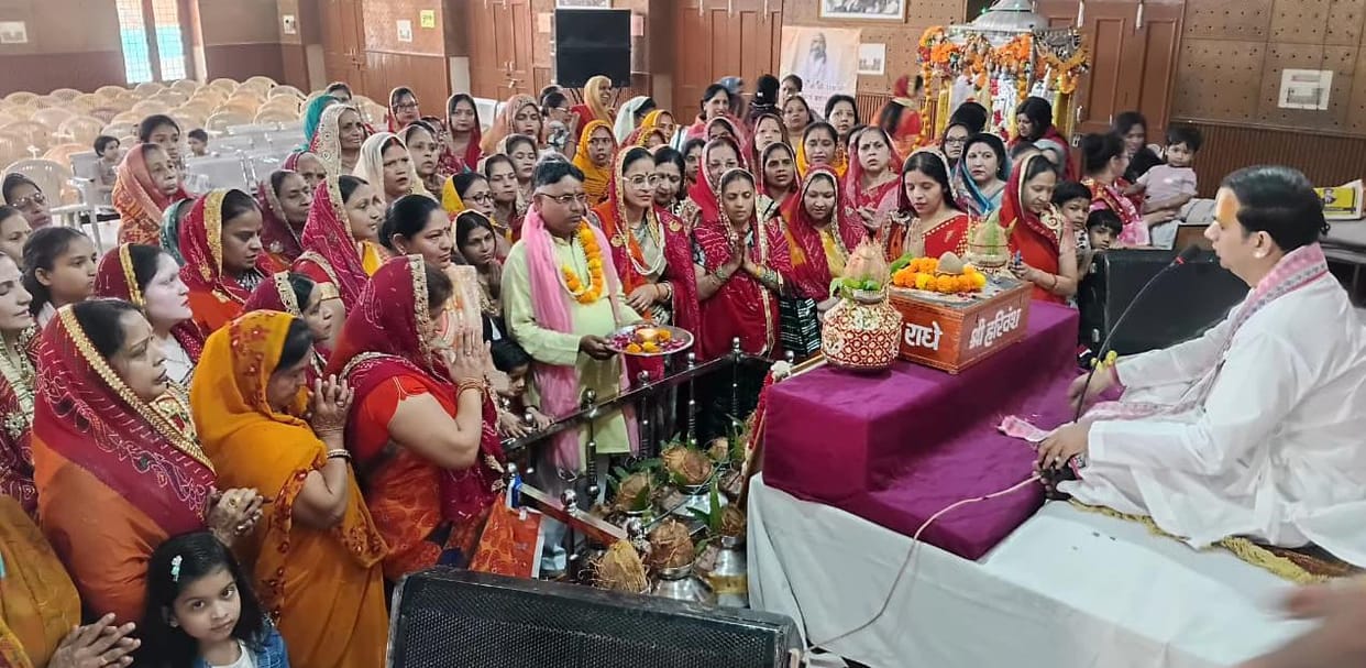 The Shrimad Bhagwat Katha describes the incidents of Lord Jagannath and devotee Dhruva.