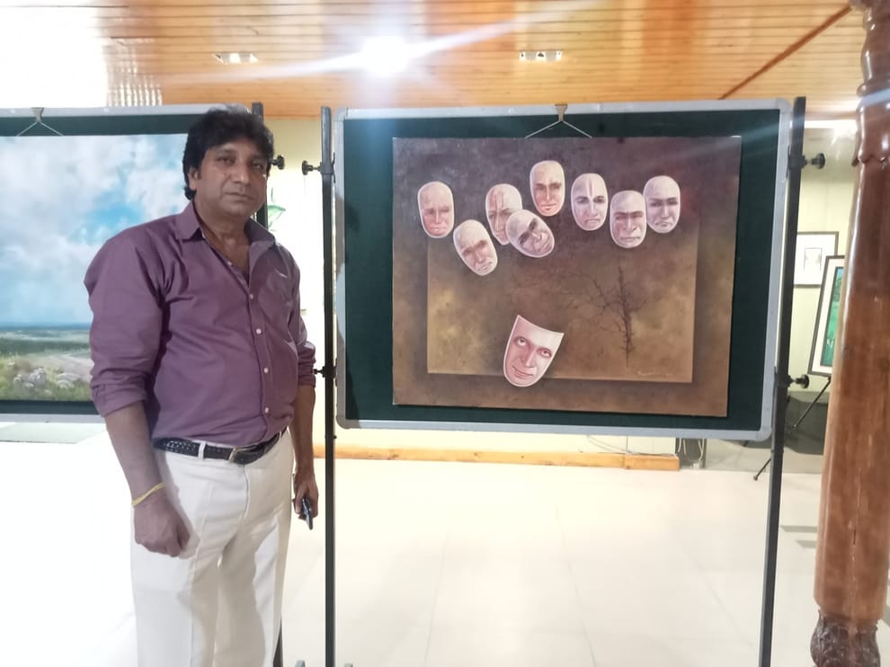 Naveen paints human pain on canvas