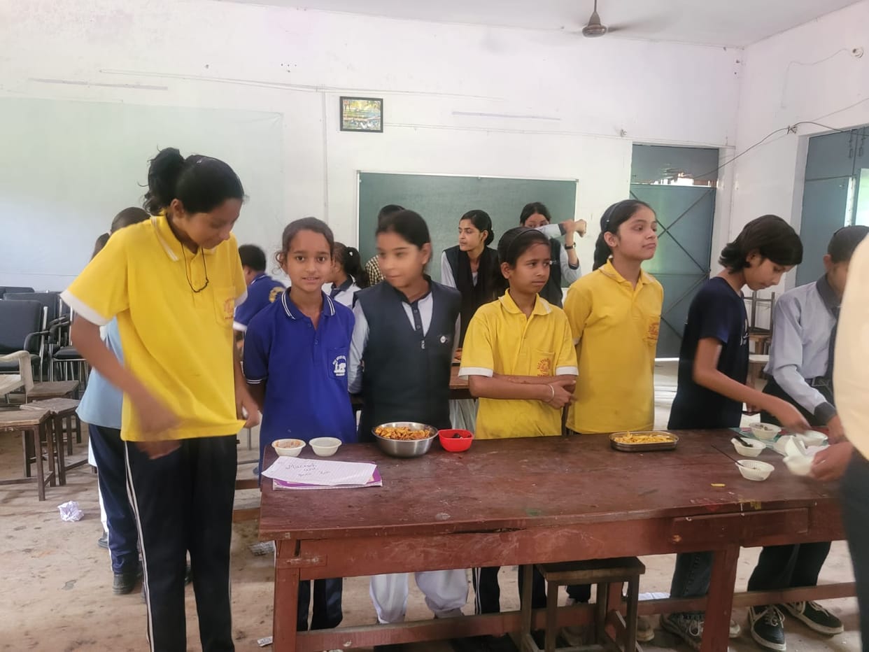 Sakshi, Alia and Honey's team wins the food competition