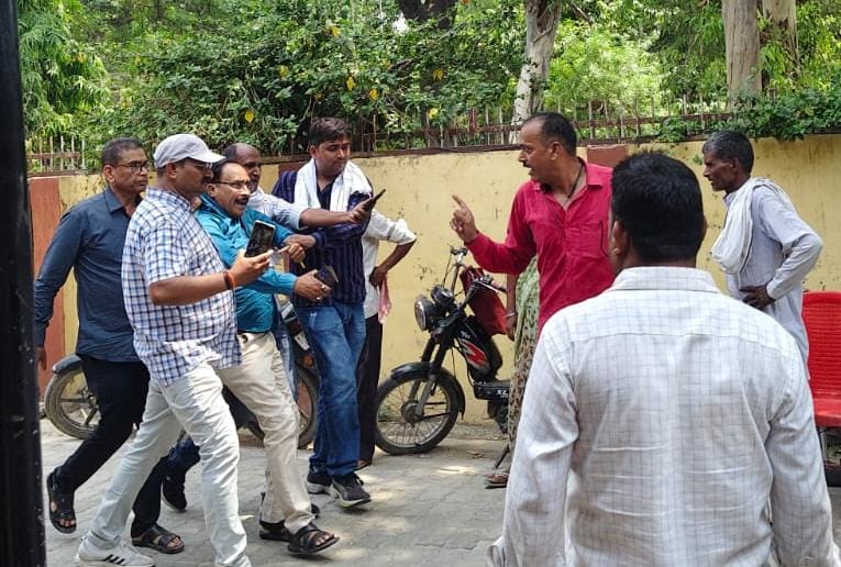 Private employee and peon caught taking bribe