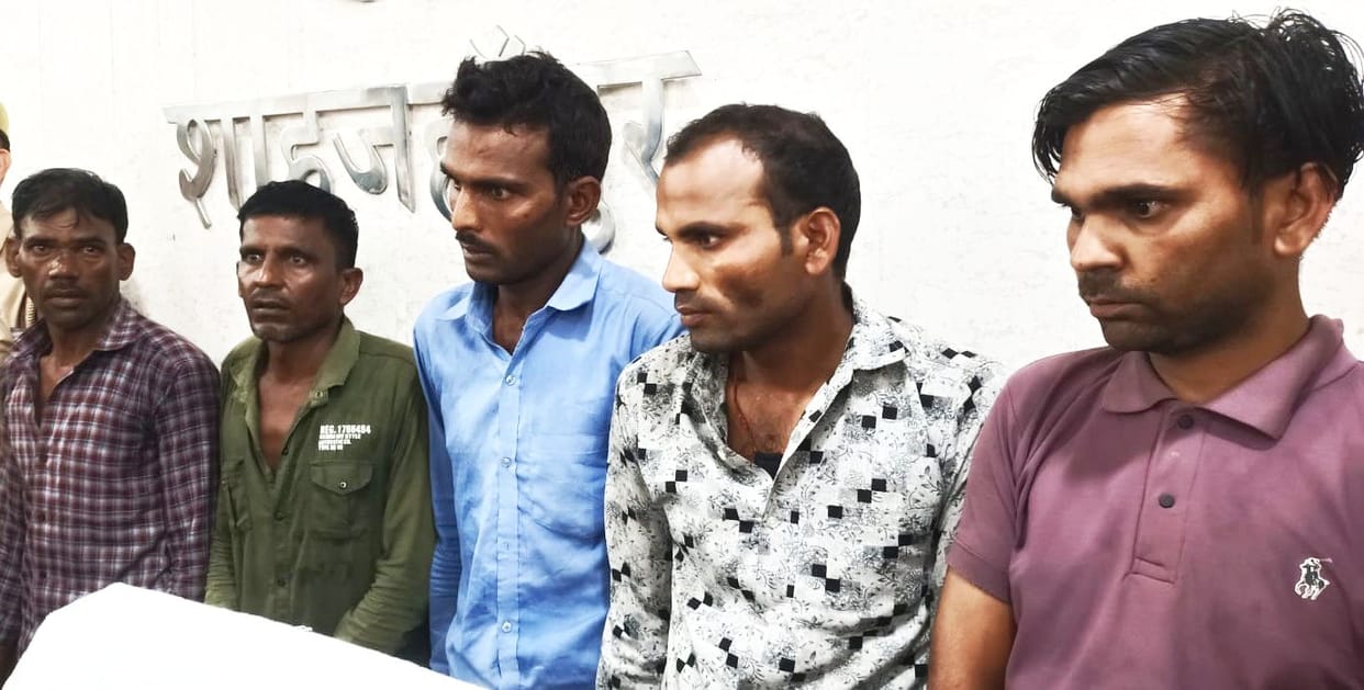 Five Cunning Criminals Planning a Robbery Apprehended
