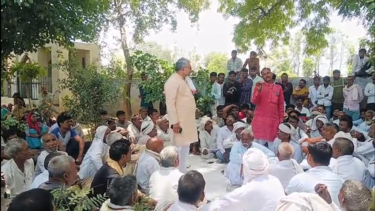 Uproar Erupts During Selection Meeting for Ration Shop