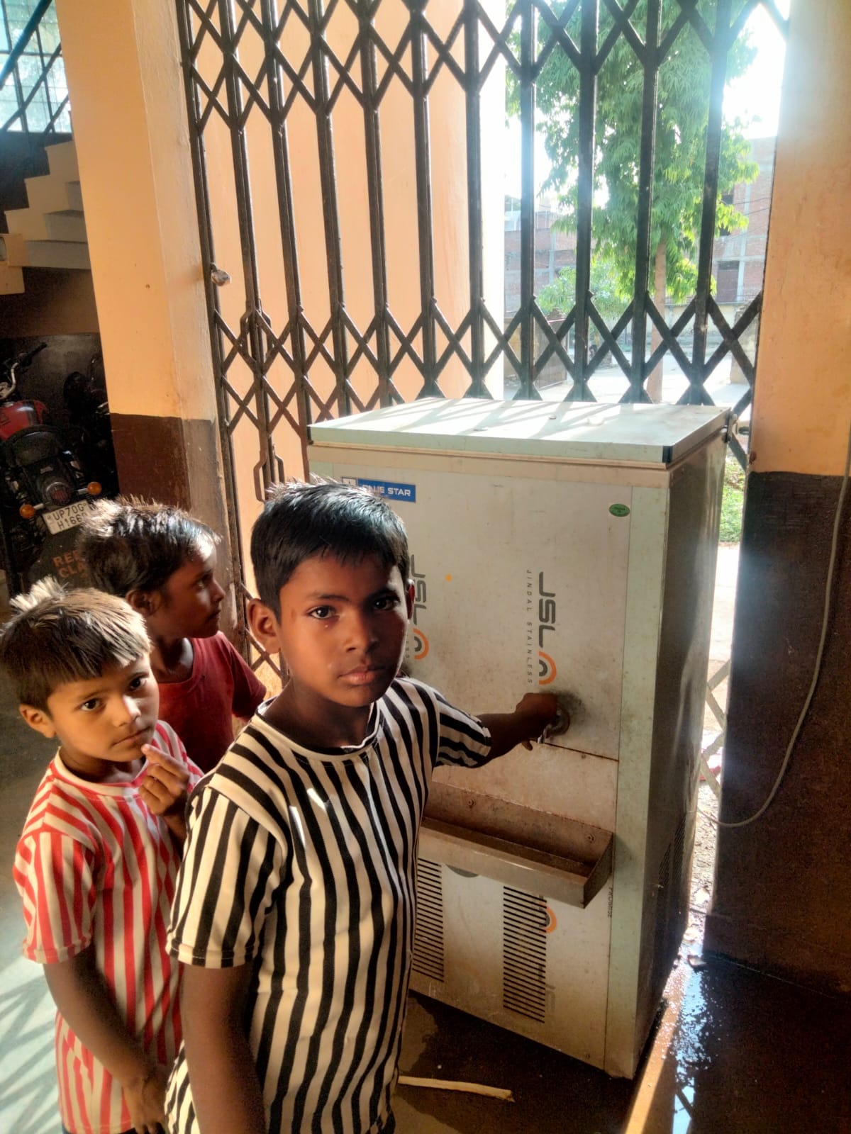 Water coolers are out of order, causing problems for litigants in the heat.