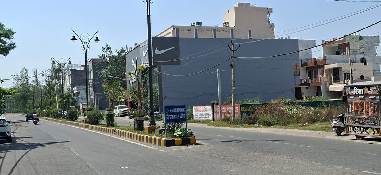 Mercury Crosses 42 Degrees; Heatwave Takes Its Toll