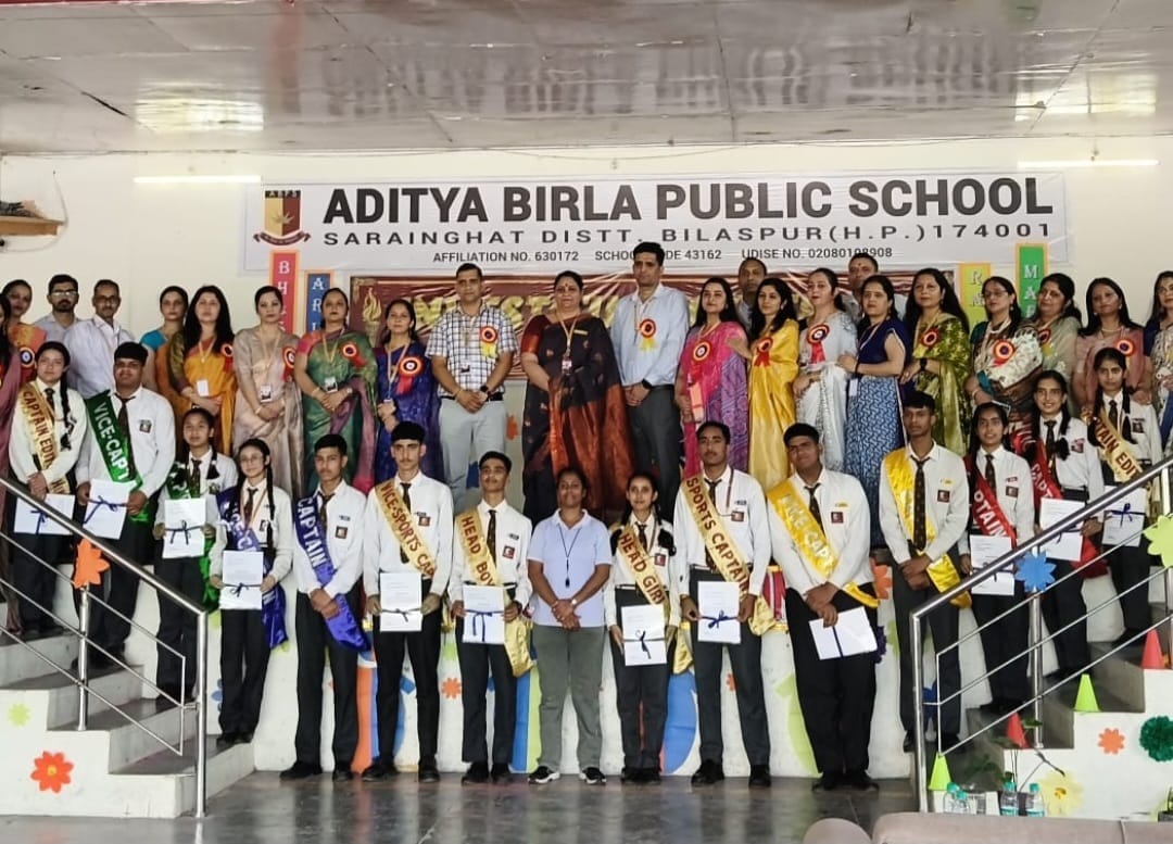 Aditya Mehra became the head boy and Bhavna Gupta became the head girl.