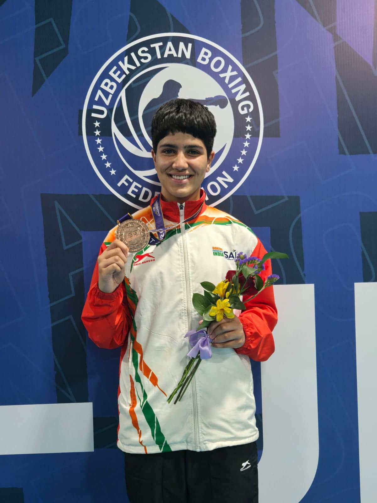 Harnoor taught boxing skills and shared her experiences with the players.