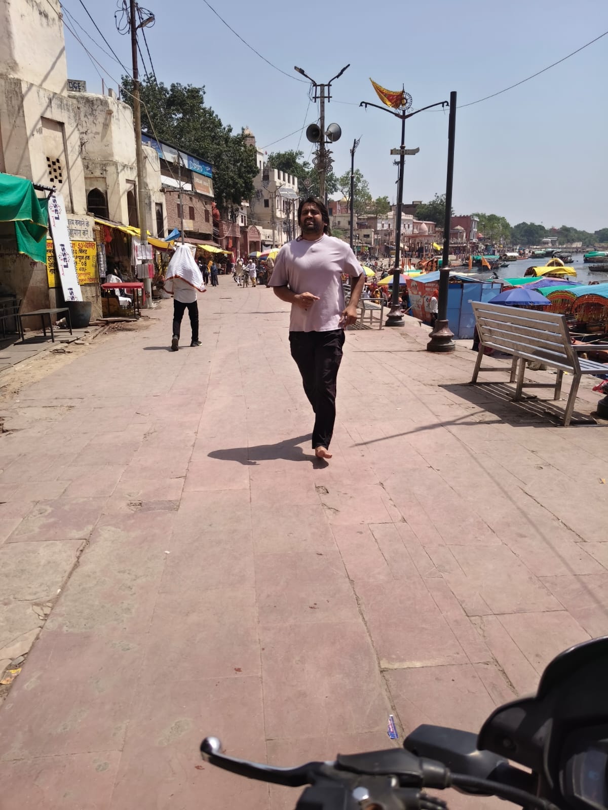 A shed will be built at Ramghat for Rs 1.25 crore, providing relief to devotees