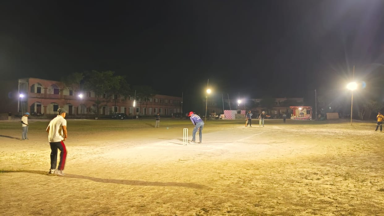 Purva Rawat won the match in the night cricket tournament.