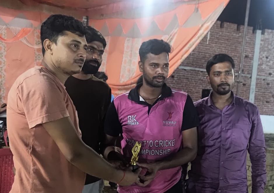 Muiddinpur won the Sarva Samaj Night Cricket Tournament
