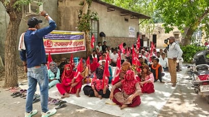 Rural sanitation workers' strike extended till May 25, will burn effigies today and tomorrow