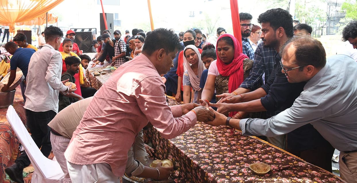 The atmosphere is imbued with devotion, thanks to the Sundarkand and Hanuman Chalisa.