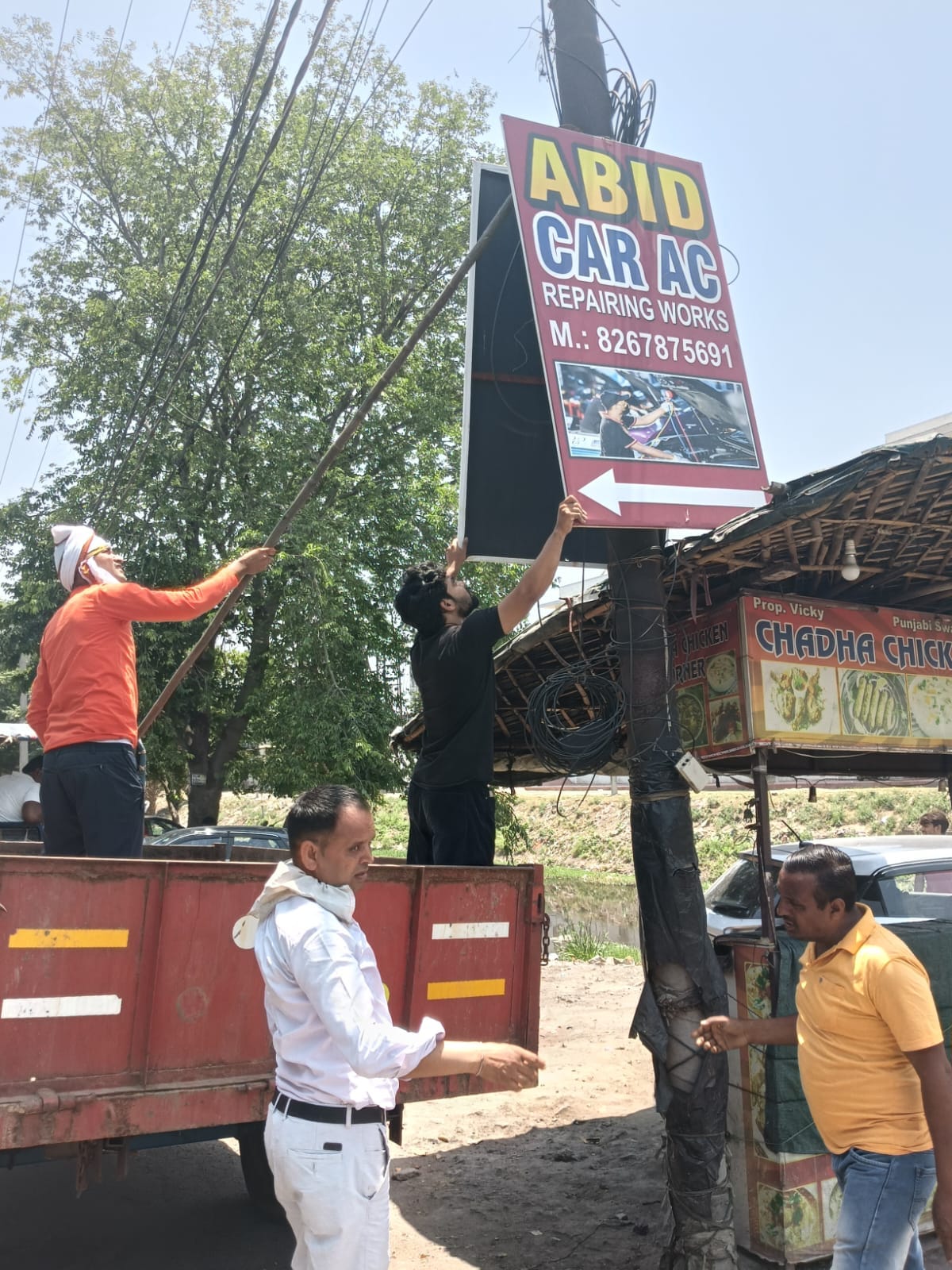 Cantt Board removes illegal hoardings from Abulen, Sadar Bazar