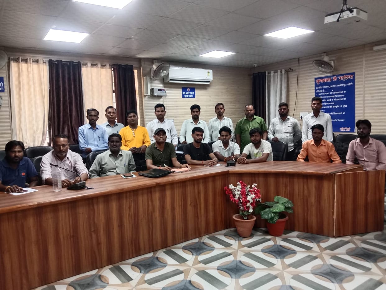 Demand to declare disaster friends as employees