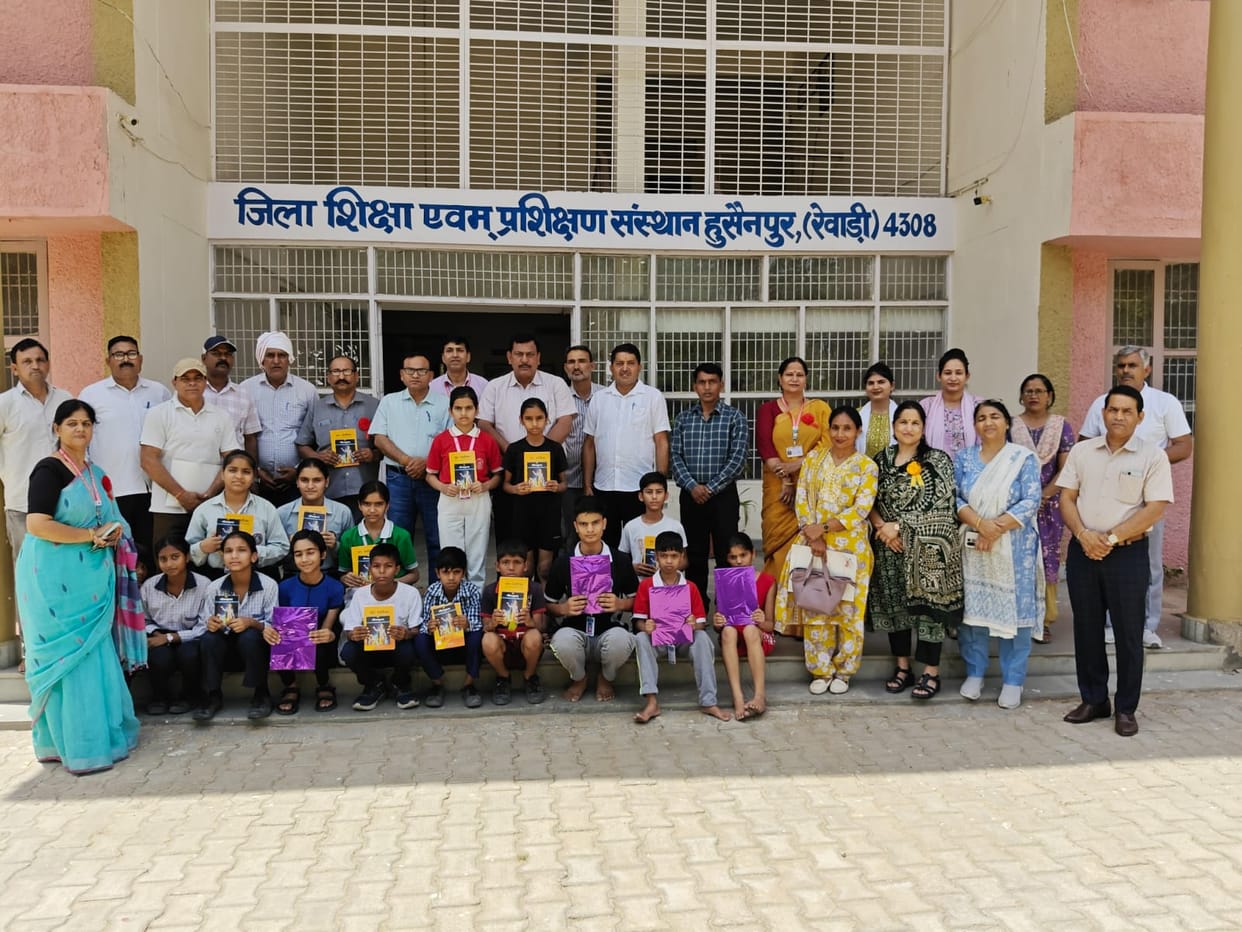 Chhavi and Harsh Raj secured first place in the district level Yoga Olympiad.