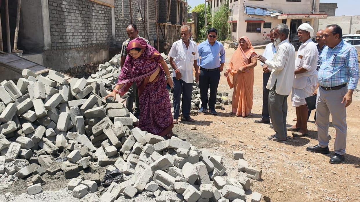 shanta devi meena jhadol hospital inspection poor construction doctors shortage salumber rajasthan news