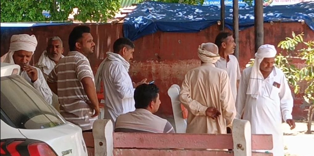 The division of the field between Khushiram and Satyawan took place on Tuesday morning.