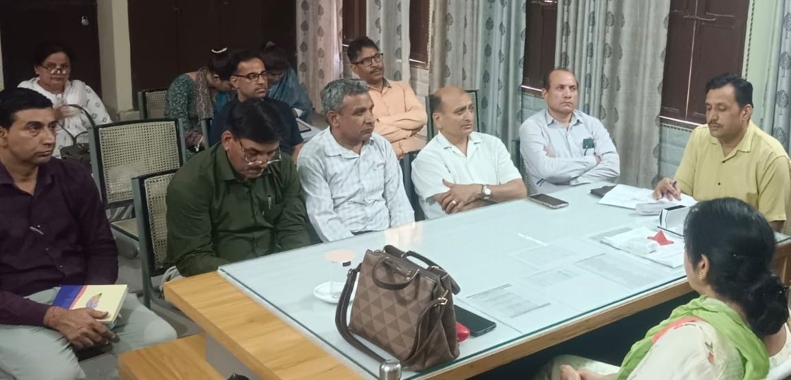 Deliberations held on the FLN Mission, Readiness Classes, and integrating 'opt-out' children into the mainstream.