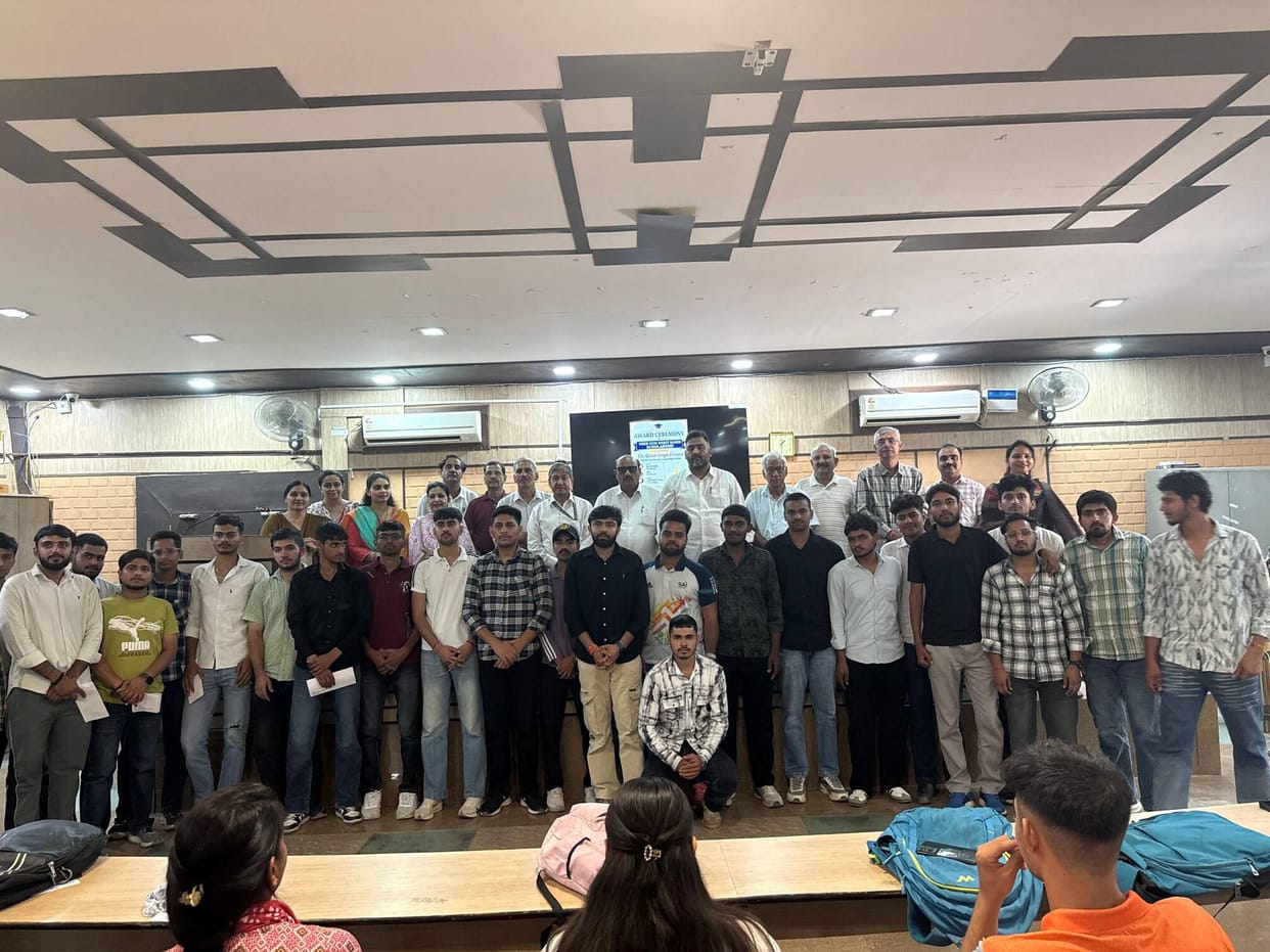 116 students received scholarships at Jat College