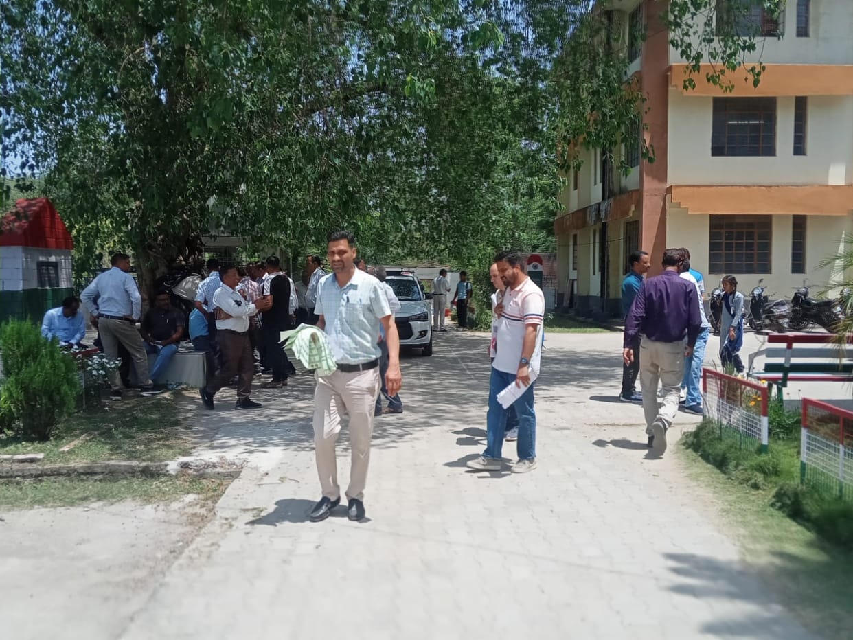 Preparations for the Panchayat elections in Bhoranj are in full swing, voting will take place in 15 Panchayats on May 26.