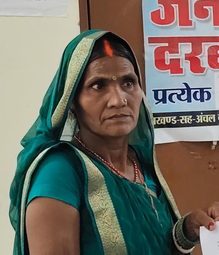 Bihar News: घर की 'सरकार' में छिड़ी जंग, पैक्स अध्यक्ष पद के लिए पति-पत्नी ने ठोकी ताल! मतदाताओं भी हुए हैरान